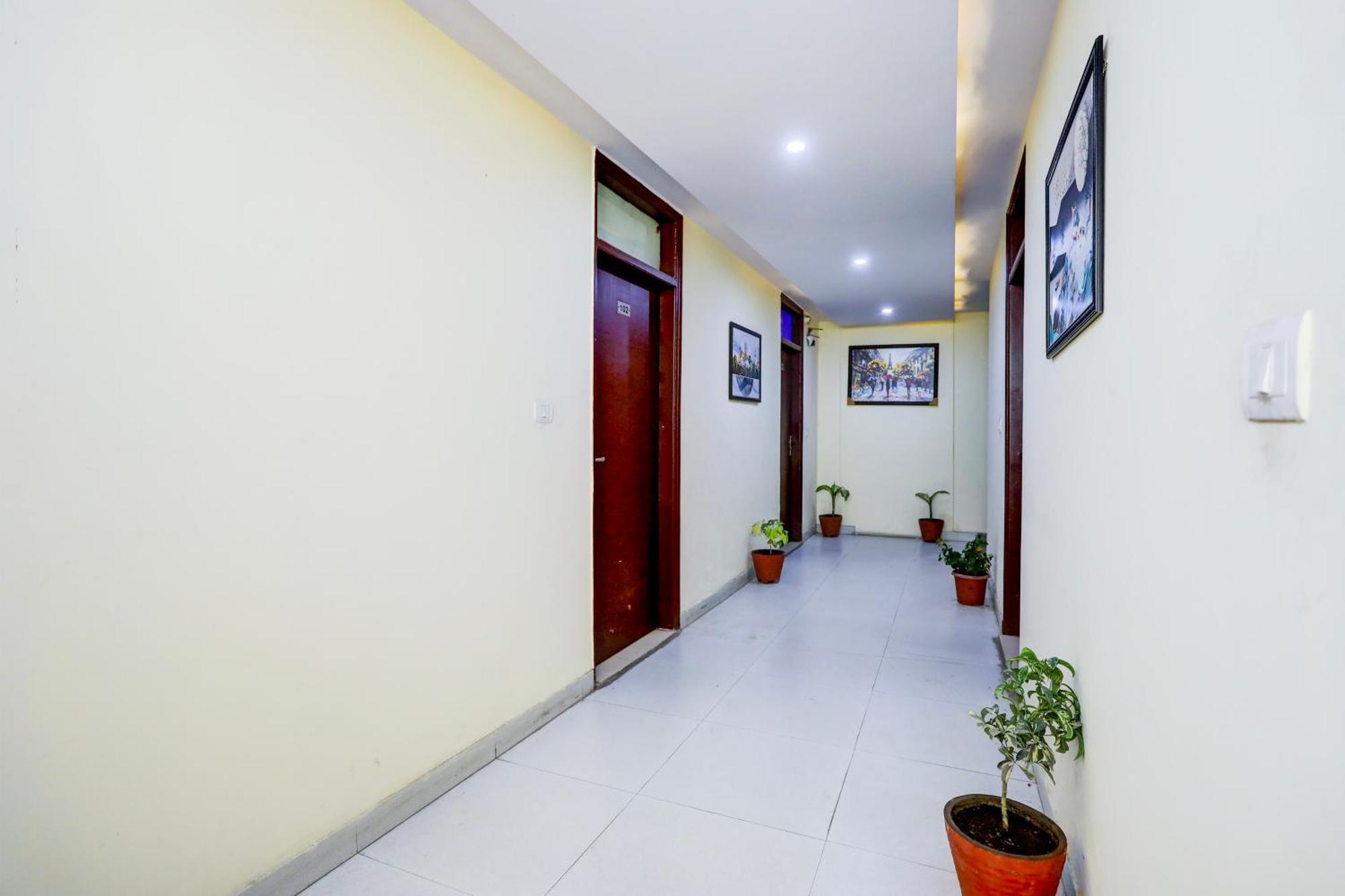 Global Stay Near Delhi Airport New Delhi Exterior foto