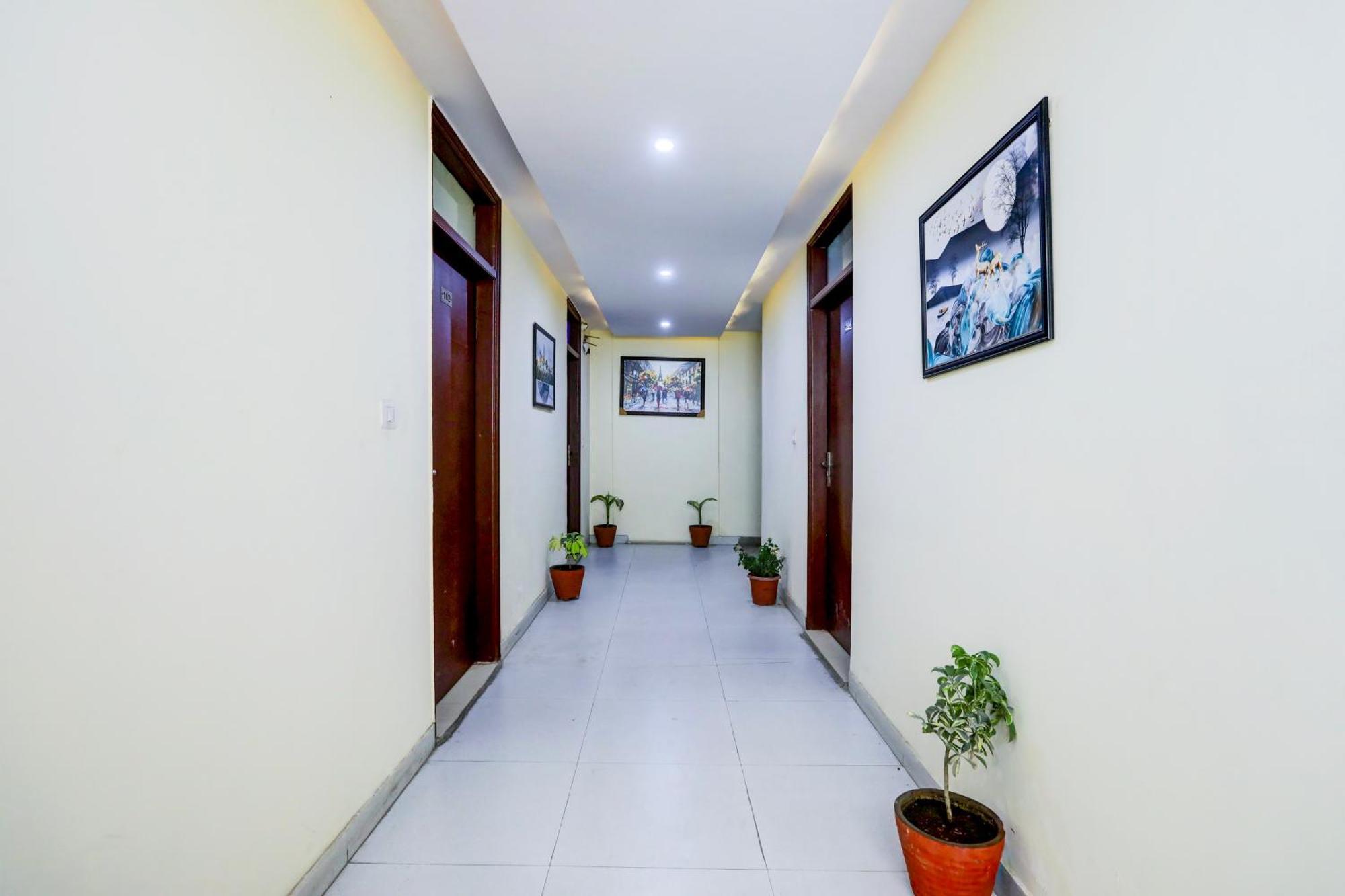 Global Stay Near Delhi Airport New Delhi Exterior foto